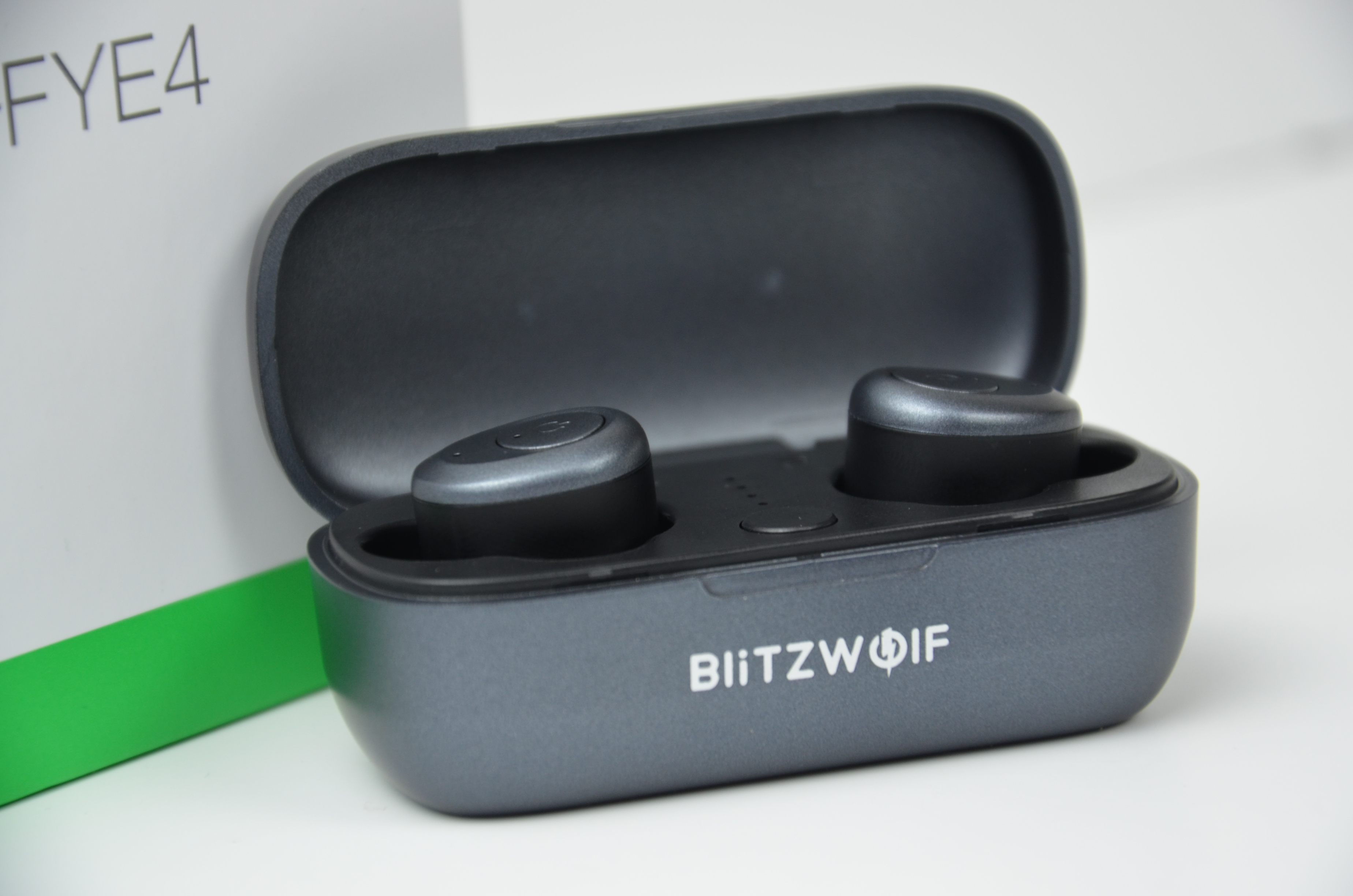 BlitzWolf BW-FYE4 Bluetooth 5.0 True Wireless Earbuds Review ...